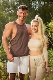 The cast of love island, a show where a group of single islanders come together in a stunning villa on a beautiful tropical island, ready to embark on a summer of dating, romance, and ultimately, relationships. Love Island Josua Und Chiara Haben Sich Ausgesprochen Promiflash De