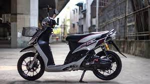 Gambar modif yamaha mio via gambarmotorkeren.blogspot.com. Yamaha Mio Jadul Tampil Klimis Nggak Mau Kalah Sama Skutik Baru
