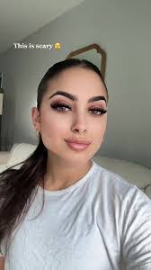 Ashley Clanton's Instagram, Twitter & Facebook