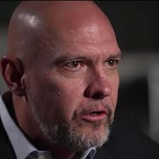 "Je m'appelle Eric Maddox et je suis l'interrogateur qui, en 2003, a traqué  Saddam Hussein"