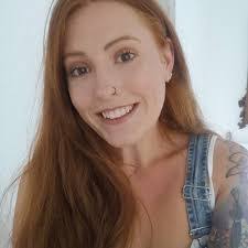 Molly Cartwright's Instagram, Twitter & Facebook