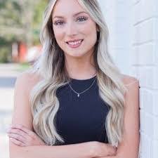 Lauren Westfall's Instagram, Twitter & Facebook