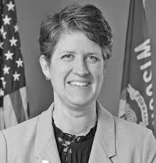 Plain board works through busy slate of agenda items