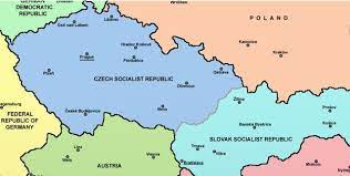 但兩者之間的文化鴻溝始終無法彌補，這也成為在建國75年之後捷克斯洛伐克分裂的原因。在20世紀初期，在奧匈帝國內建立一個捷克斯洛伐克實體，使得奧匈帝國成為三元帝國的思潮開始出現並成長 2 3 。1918年10月28日，捷克斯洛伐克在布拉格宣布獨立 4 。 å¤©éµçµ¨åˆ†é›¢ æ·å…‹æ–¯æ´›ä¼å…‹åˆ†è£‚ æ¯æ—¥é ­æ¢