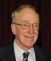 Zoe Macaulay's Instagram, Twitter & Facebook