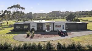 Buckley has also moved into harness racing and is the owner of the nathan charles buckley (born 26 july 1972) is a former professional australian rules football player, commentator and coach, best known for his. Mxbljtmgf 67sm