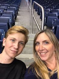 Mindy Horne (@MindyHorne)