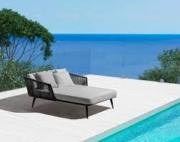 Based in fort lauderdale fl, couture jardin has a 4,000sf showroom to the trade only along with offices and warehouse. Diva Daybed By Couture Jardin The Wickery Diva Daybed Outdoor Double Daybed Modern Daybed