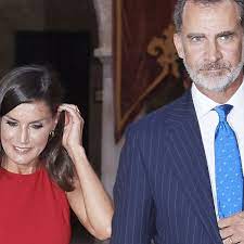König felipe von spanien sitzt seit 2014 auf dem thron. Felipe Von Spanien Insider Uber Letizia Der Adel Verstand Die Frauenwahl Des Thronerben Nicht Bunte De