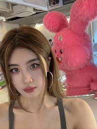 I'm from Korea and I'm looking for a sincere and long-lasting relationship