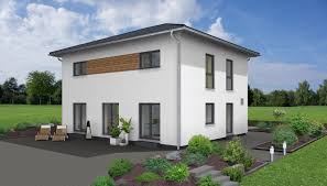 Bungalow haus design modern im mit walmdach & zwerchgiebel erker bauen, fertighaus grundriss ebenerdig, offen, 4 zimmer, 140 qm gross, 2 kinderzimmer, terrasse, putz fassade weiss. Passivhauspur Walmdach Partner Haus