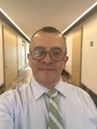 Mtro. Ignacio Robledo CervantesEgresados (Maestría en Comunicaciones  Corporativas, Generación 1999)Core GroupFundador y Director General“Desde  2003, ofrezco consultoría y aprendizaje experiencial para transformar a las  organizaciones, a través de la ...