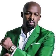 DON_WILLIAMS #I_BELIEVE_IN_YOU I don't believe in superstars Organic food  and foreign cars I don't believe the price of gold The certainty of growing  old That right is right and left is wrong