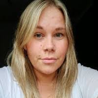 Michelle Burgard's Instagram, Twitter & Facebook