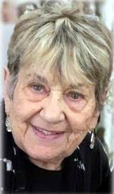 Nicole Iezzi's Instagram, Twitter & Facebook