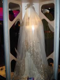 Star Trek Wedding Dress I Don T Remember Whose It Was Star Trek Wedding Wedding Dresses Star Trek