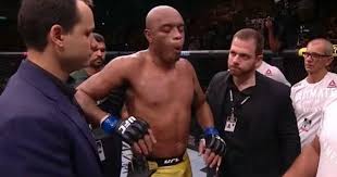 He is a former ufc middleweight champion and holds the record for. Report Anderson Silva S Knee Injury Not Serious Despite Painful Ufc 237 Defeat