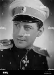 Victor janson hi-res stock photography and images