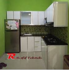 Dalam pembuatan kitchen set bahan aluminium semuanya menggunakan bahan aluminium composite panel, akan tetapi untuk pembuatan kitchen set acp dapat di kombinasi dengan bahan multiplek dan bahan lainnya model kitchen set coklat klasik. Harga Kitchen Set Aluminium Per Meter Januari 2021 Model Terbaru