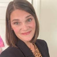 Cassie Doughty's Instagram, Twitter & Facebook