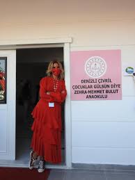 Emre irmak kimdir, kaç yaşında ve gülben ergen'in sevgilisi mi soruları magazin basınının gündeminde. Gulben Ergen 40 Anaokulunu Acti Magazin Haberleri Ntv