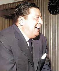 HECHENLEITNER, DON ATA Y ESOS ASUNTOS DE LA VIDA...