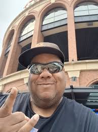 Good afternoon. Do we happen to have any New York Mets fans in town?