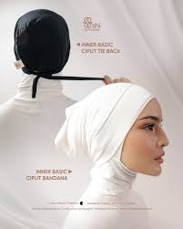 Ciput Tali dan Bandana juga Inner Manset terbaru dari Shi by Shireen udah  bisa dicheckout skrg ya #Shisters! 😍 Ini sih must have items bgt! Karna  bahannya super enak, nyaman, menyerap keringat