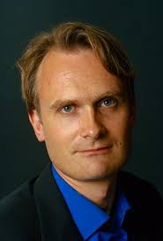 Amazon.com: People Who Eat Darkness: The True Story of a Young Woman Who  Vanished from the Streets of Tokyo―and the Evil That Swallowed Her Up:  9780374230593: Parry, Richard Lloyd: Books