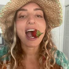 What are some promoters for clubs or WhatsApp groups for nightlife and  events in Boston?