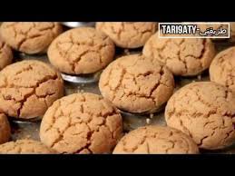 Ghriba Ghbahla غريبة البهلة بالكوك مذاقها لا يقاوم سريعة كطيب مباشرة و بلا دليك كذوب في الفم Youtube Food Desserts Cookies