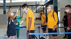 Scegli destinazione e date del viaggio e prenota il tuo volo al miglior prezzo. Roma In Volo Per Dusseldorf Per La Sfida Di Europa League Con Il Siviglia