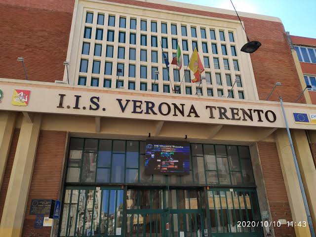 IIS Verona Trento updated their cover... - IIS Verona Trento
