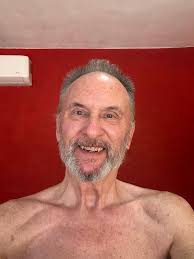 People please Saying hi to these men they are scammer