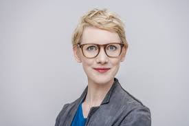 Rock this look with these hairstyle pegs. 30 Fabulous Hairstyles For 50 Year Old Woman With Glasses