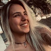 Vivian Koenig's Instagram, Twitter & Facebook