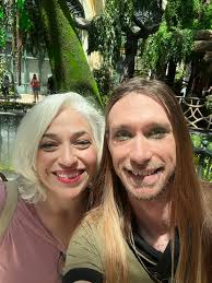 Introduction and photo sharing