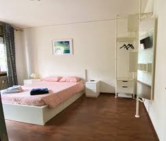 Ampio soggiorno, camera matrimoniale, cucina, bagno. Affitto Brevi Periodi Padova I Appartamento Albertina I Zona Ospedali