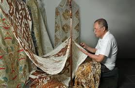 Batik pringan merupakan batik yang memiliki motif sederhana, selaras, dan pantas digunakan untuk siapa saja. Analisa Keuntungan Usaha Batik Dan Prospeknya