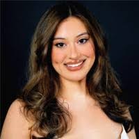 Rose Perrone's Instagram, Twitter & Facebook