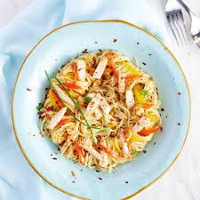 Tak perlu lagi pergi kafe untuk menikmati hidangan ini yang sedap. Angel Hair Aglio Olio With Chicken San Remo Malaysia