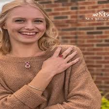 Addison Bartlett's Instagram, Twitter & Facebook