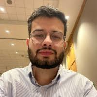 900+ perfiles de «Tavarez»