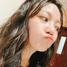 蝦皮上賣很多行李輪子保護套真心推薦大家不要買哈哈哈哈哈哈哈哈哈哈沿路超捲（捲進輪子，見圖一）、超難推，然後路上看到超多走失的輪子保護套啊！哈哈哈哈哈哈哈哈哈發瘋欸！  明明很好推的輪子🛞，一裝上去在馬路上就開始不受控了！在家裏試推根本被騙，因為家裡很平滑 ...