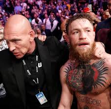 Алекс монтаньяни, джина гершон, джонатан гуд и др. Conor Mcgregor Nurmagomedov Wuste Massenschlagerei Nach Kampfende Welt
