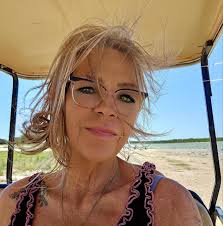 We still think Lynn Berry looks FABULOUS! Don't you agree?