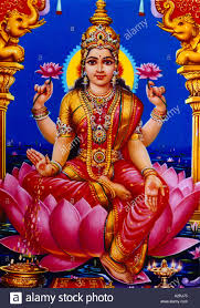 Lakshmi ist die göttin von schönheit, fülle und reichtum. Lakshmi Hindu Gottin Stockfotografie Alamy