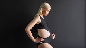 In addition, only small amounts of hair dye may be absorbed by the skin, leaving little that would be able to reach the fetus. Can You Dye Or Bleach Your Hair While Pregnant Allure