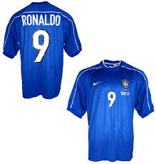Bei der rückennummer sind fußballer ein wenig wählerisch. Nike Brasilien Trikot 9 Ronaldo El Fenomene Wm 1998 98 Away Blau Herren S M L Xl Xxl Gunstig Online Kaufen Bestellen Shop Spieler Trikot De Marktplatz Retro Vintage Fussball Trikots Von Superstars