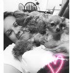 Amanda Stoneking's Instagram, Twitter & Facebook